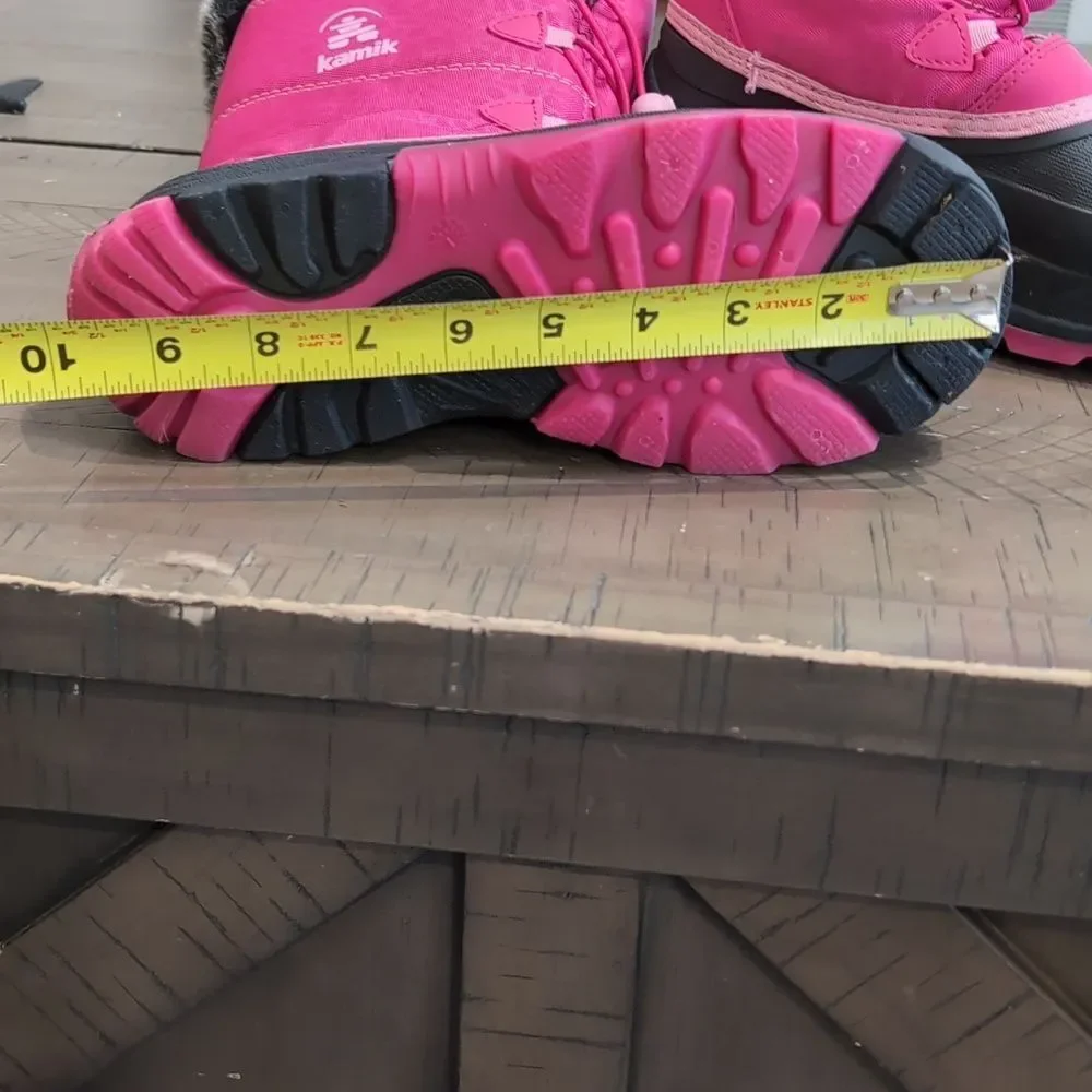 Kamik Snowgypsy 3 Pink and Black Fur Lined Winter Boots Sz 6